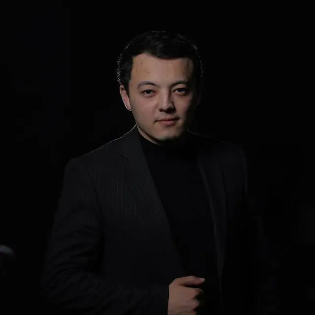 Хамидуллаев Ойбек Улугбекович
